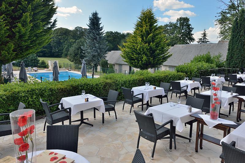 Hôtel Restaurant Les Coquelicots, The Originals Relais (Inter-Hotel) Saint-Pardoux-l'Ortigier Exterior foto